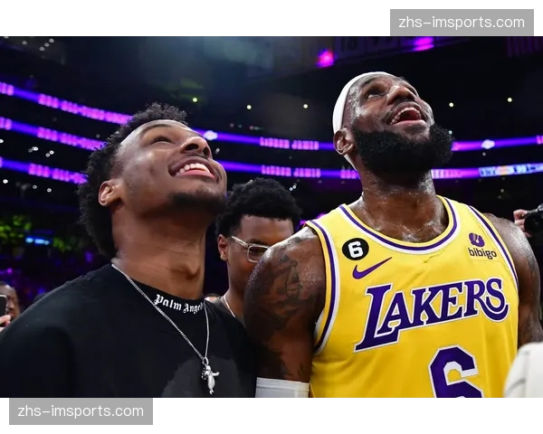 布朗尼上场仅3分钟，湖人轮换尝试新人效果有限